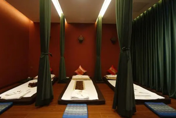 天津泰式按摩的被动瑜伽：当身体被折叠成诗